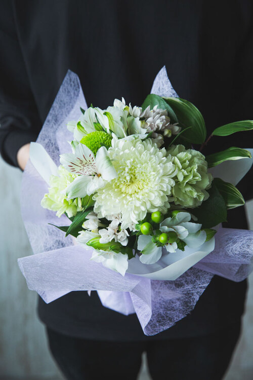 ハナプライムで届く仏花
